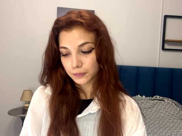 MyrleLinnan live cam on BongaCams
