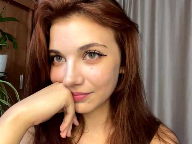 MyrleLinnan live cam on BongaCams