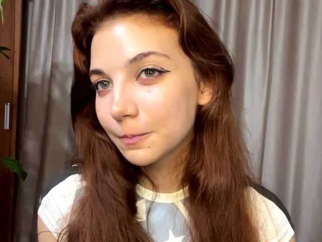 MyrleLinnan live cam on BongaCams