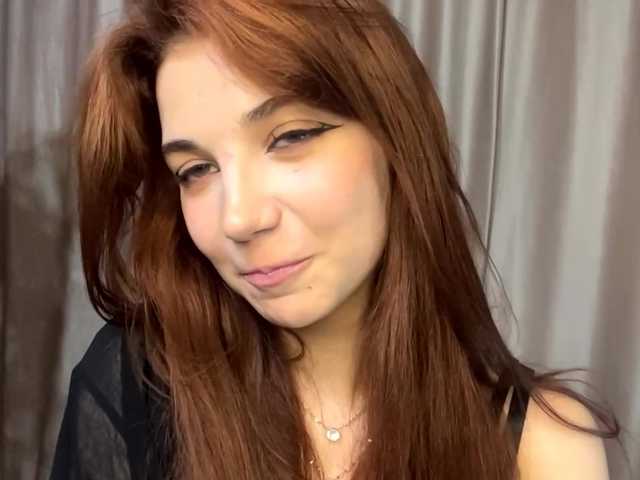 MyrleLinnan live cam on BongaCams