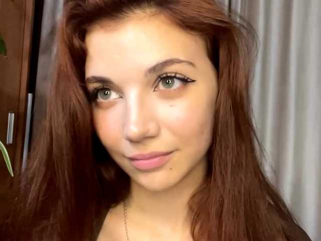 MyrleLinnan live cam on BongaCams