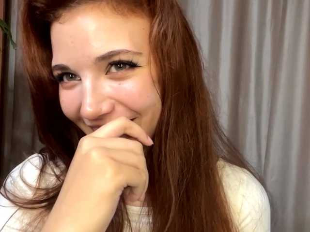 MyrleLinnan live cam on BongaCams