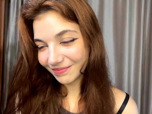 MyrleLinnan live cam on BongaCams