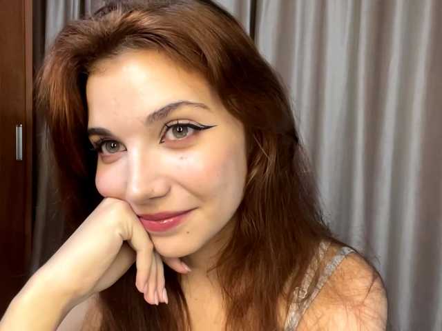 MyrleLinnan live cam on BongaCams