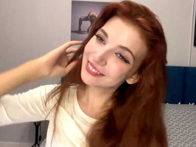 MyrleLinnan live cam on BongaCams