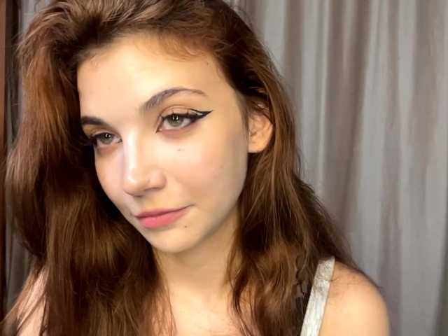 MyrleLinnan live cam on BongaCams