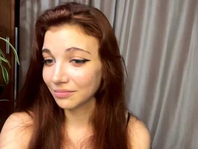 MyrleLinnan live cam on BongaCams