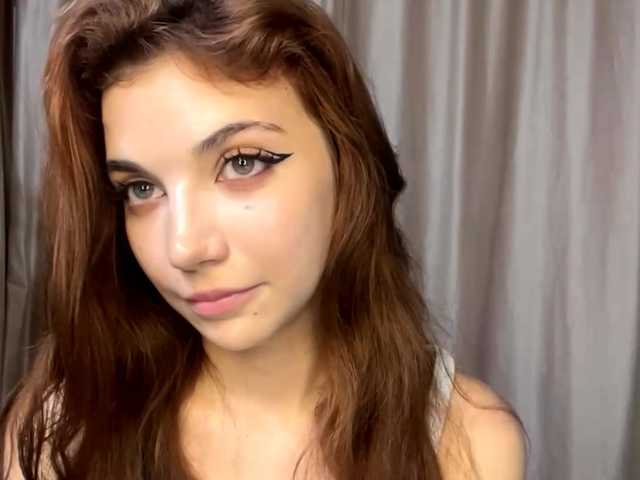 MyrleLinnan live cam on BongaCams