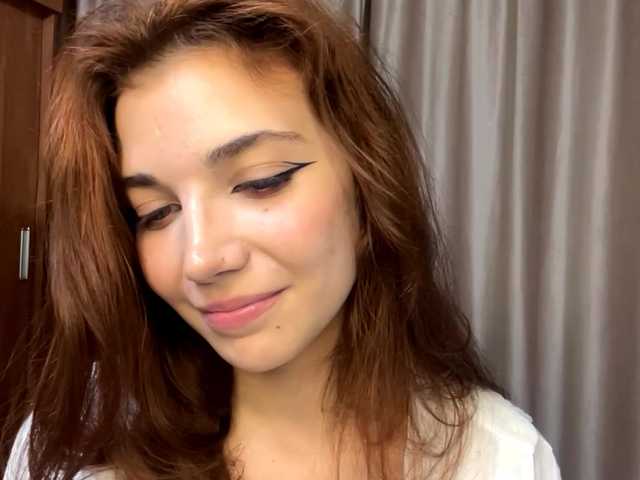 MyrleLinnan live cam on BongaCams