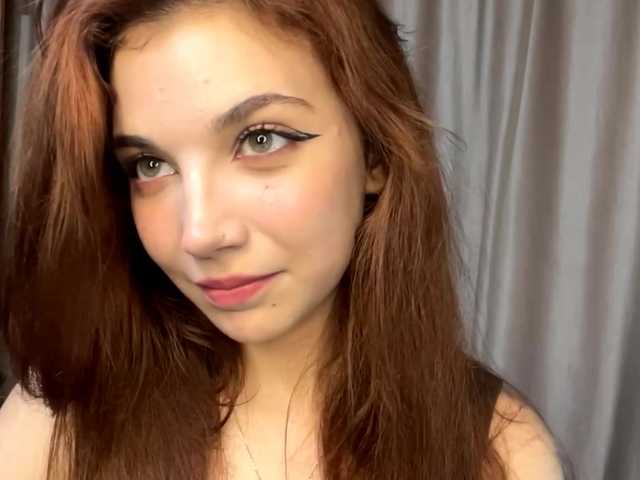 MyrleLinnan live cam on BongaCams