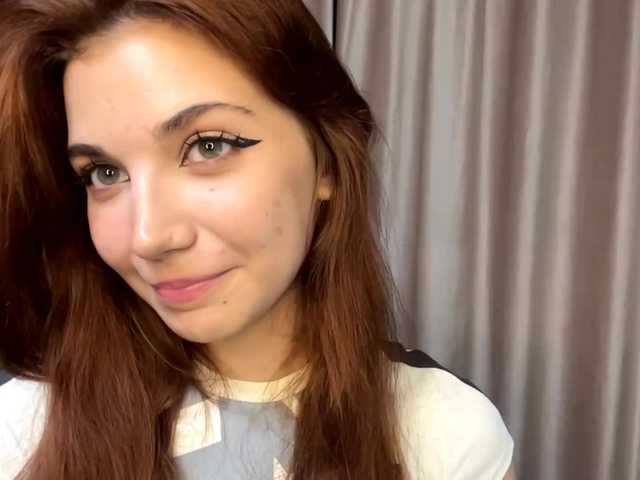 MyrleLinnan live cam on BongaCams