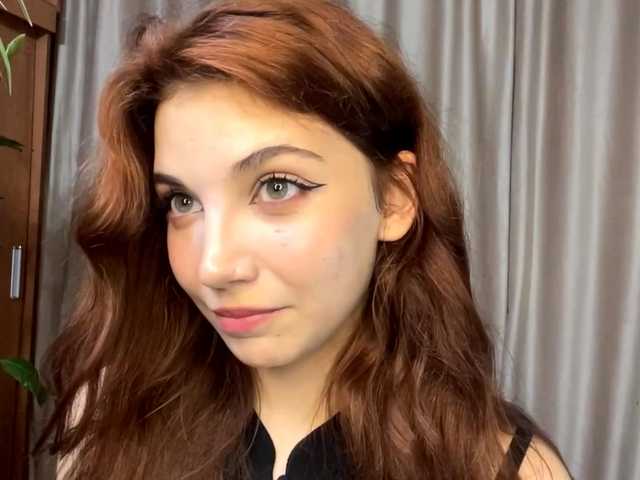 MyrleLinnan live cam on BongaCams