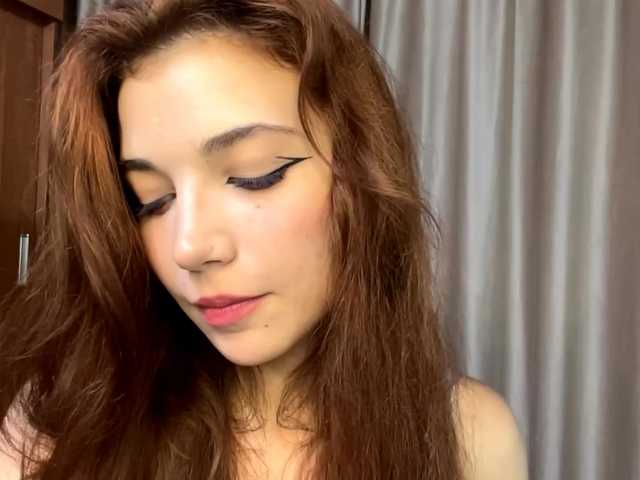 MyrleLinnan live cam on BongaCams