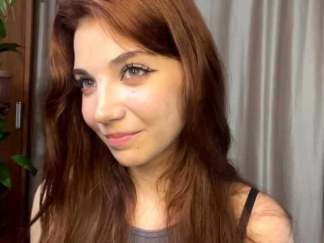 MyrleLinnan live cam on BongaCams