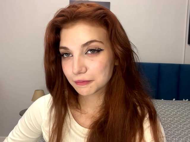 MyrleLinnan live cam on BongaCams
