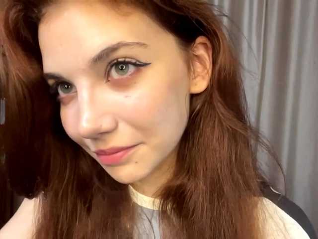 MyrleLinnan live cam on BongaCams