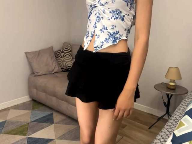 MyrleLinnan live cam on BongaCams