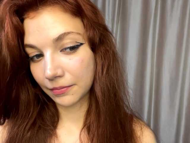 MyrleLinnan live cam on BongaCams