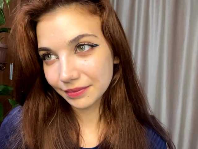 MyrleLinnan live cam on BongaCams