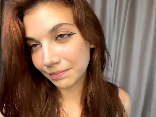 MyrleLinnan Live Cam on BongaCams