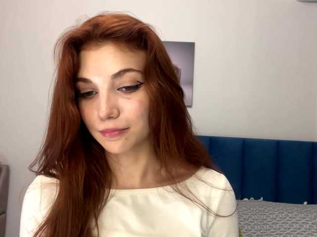 MyrleLinnan live cam on BongaCams