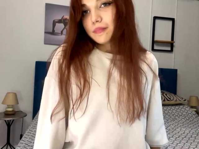 MyrleLinnan live cam on BongaCams