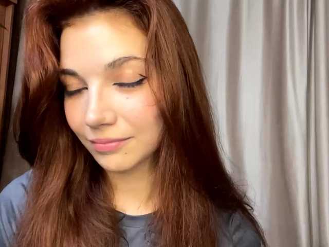 MyrleLinnan live cam on BongaCams