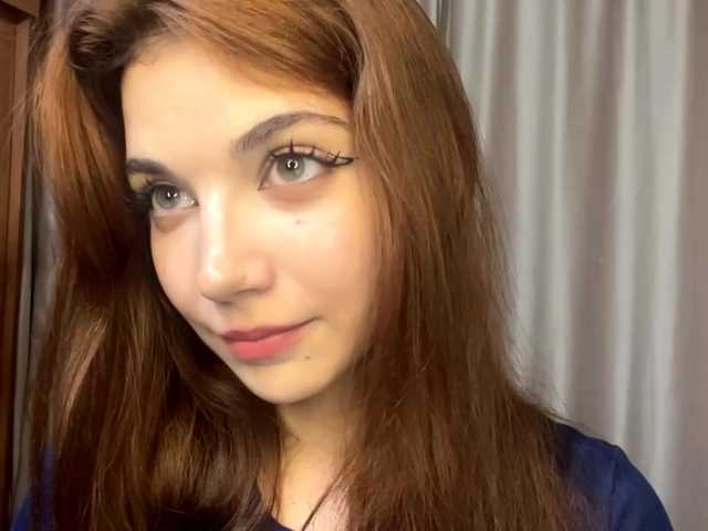 MyrleLinnan live cam on BongaCams