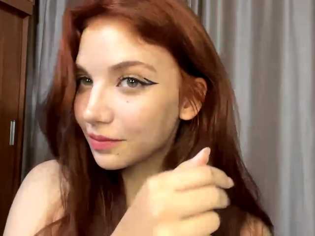 MyrleLinnan live cam on BongaCams