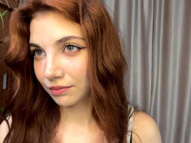 MyrleLinnan live cam on BongaCams