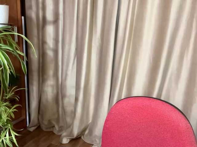MyrleLinnan live cam on BongaCams