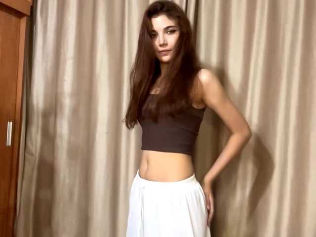 MyrleLinnan live cam on BongaCams