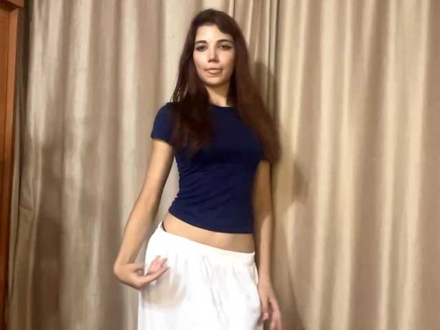 MyrleLinnan live cam on BongaCams