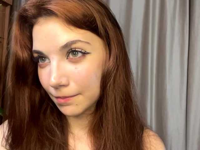 MyrleLinnan live cam on BongaCams