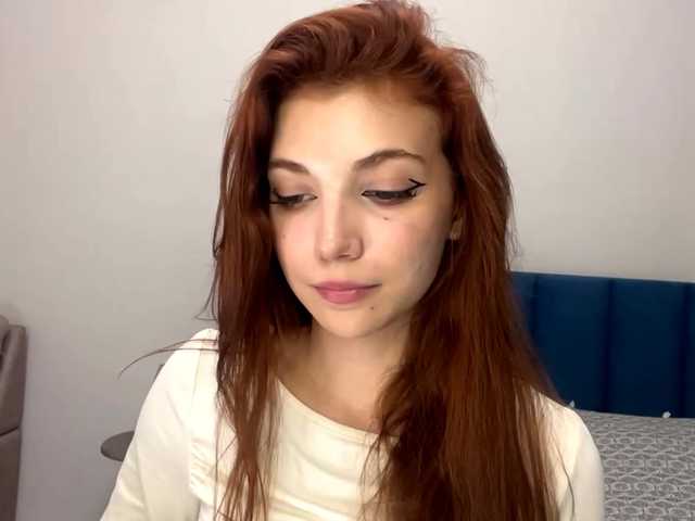 MyrleLinnan live cam on BongaCams