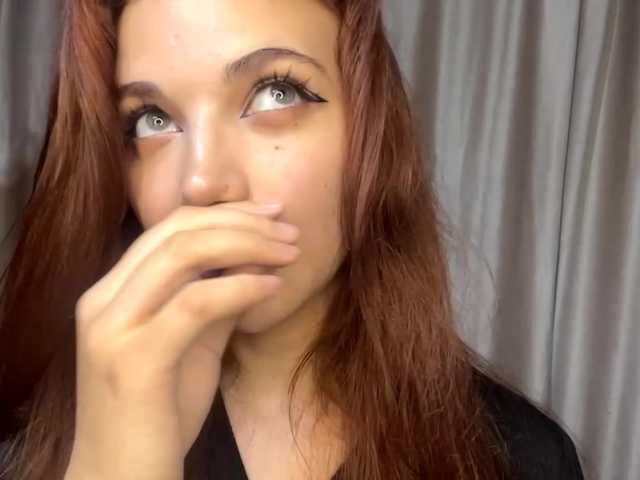 MyrleLinnan live cam on BongaCams