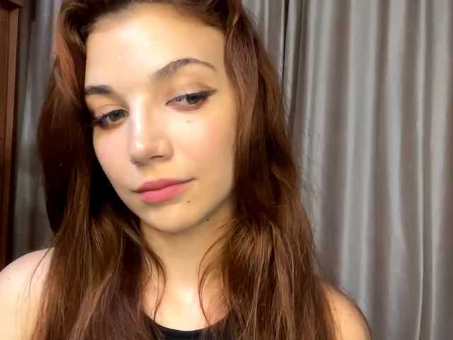 MyrleLinnan live cam on BongaCams