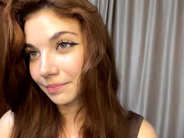 MyrleLinnan live cam on BongaCams