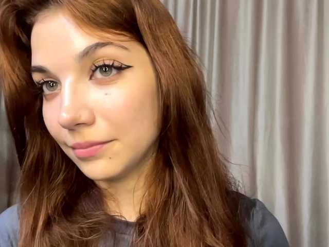 MyrleLinnan live cam on BongaCams