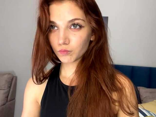 MyrleLinnan live cam on BongaCams