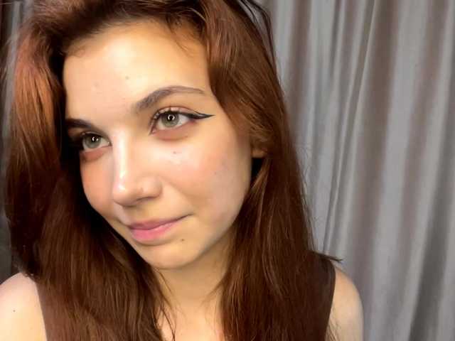 MyrleLinnan live cam on BongaCams