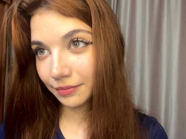 MyrleLinnan live cam on BongaCams
