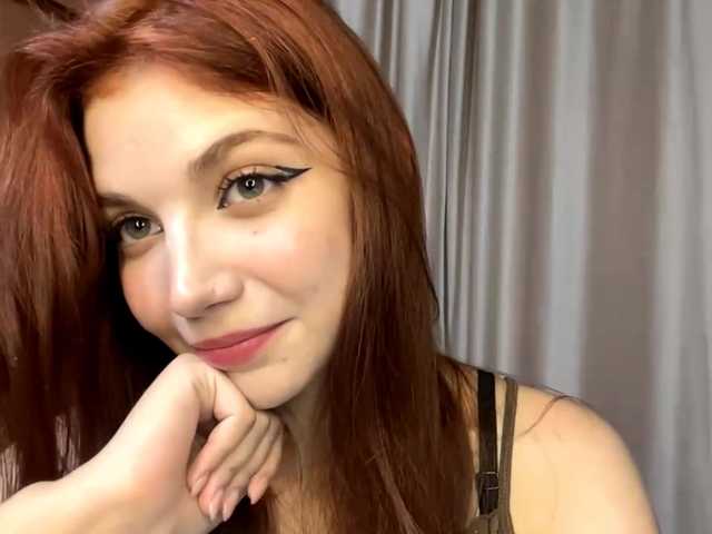 MyrleLinnan live cam on BongaCams