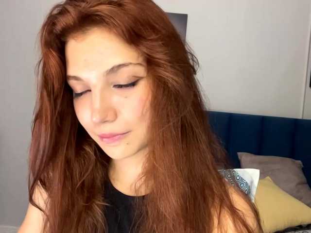 MyrleLinnan live cam on BongaCams