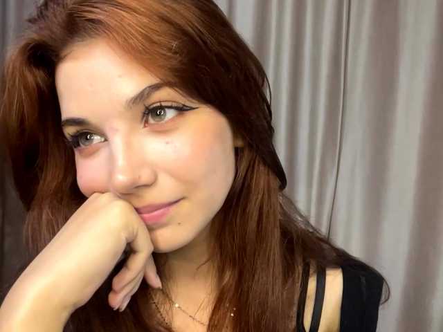 MyrleLinnan live cam on BongaCams