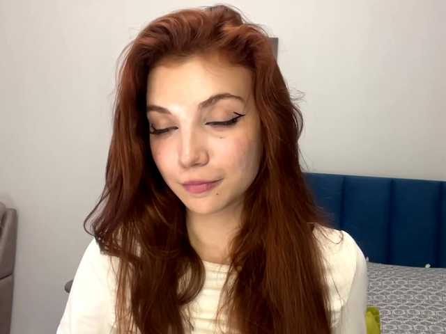MyrleLinnan live cam on BongaCams