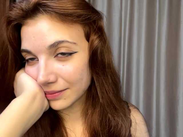 MyrleLinnan live cam on BongaCams