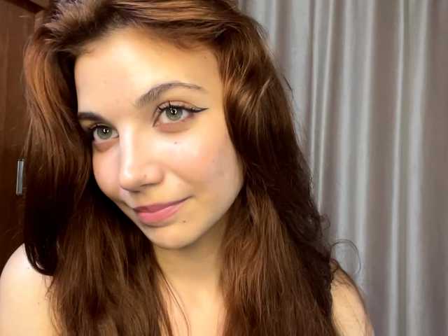 MyrleLinnan live cam on BongaCams