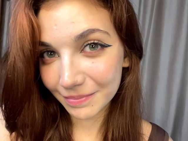 MyrleLinnan live cam on BongaCams