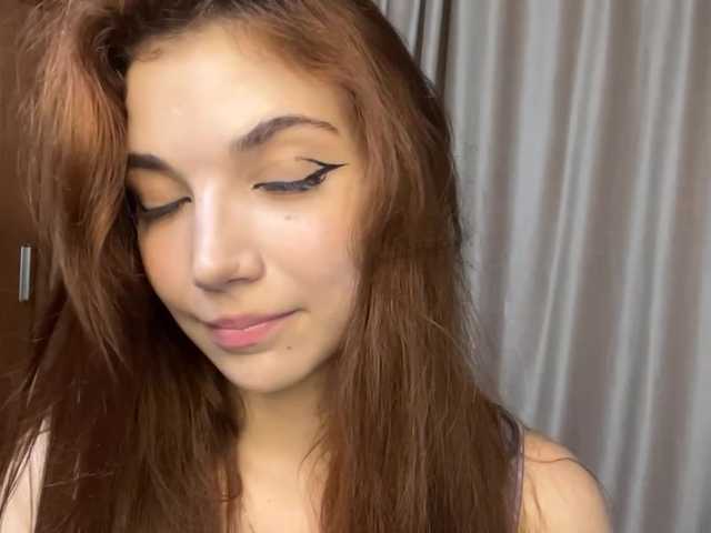 MyrleLinnan live cam on BongaCams